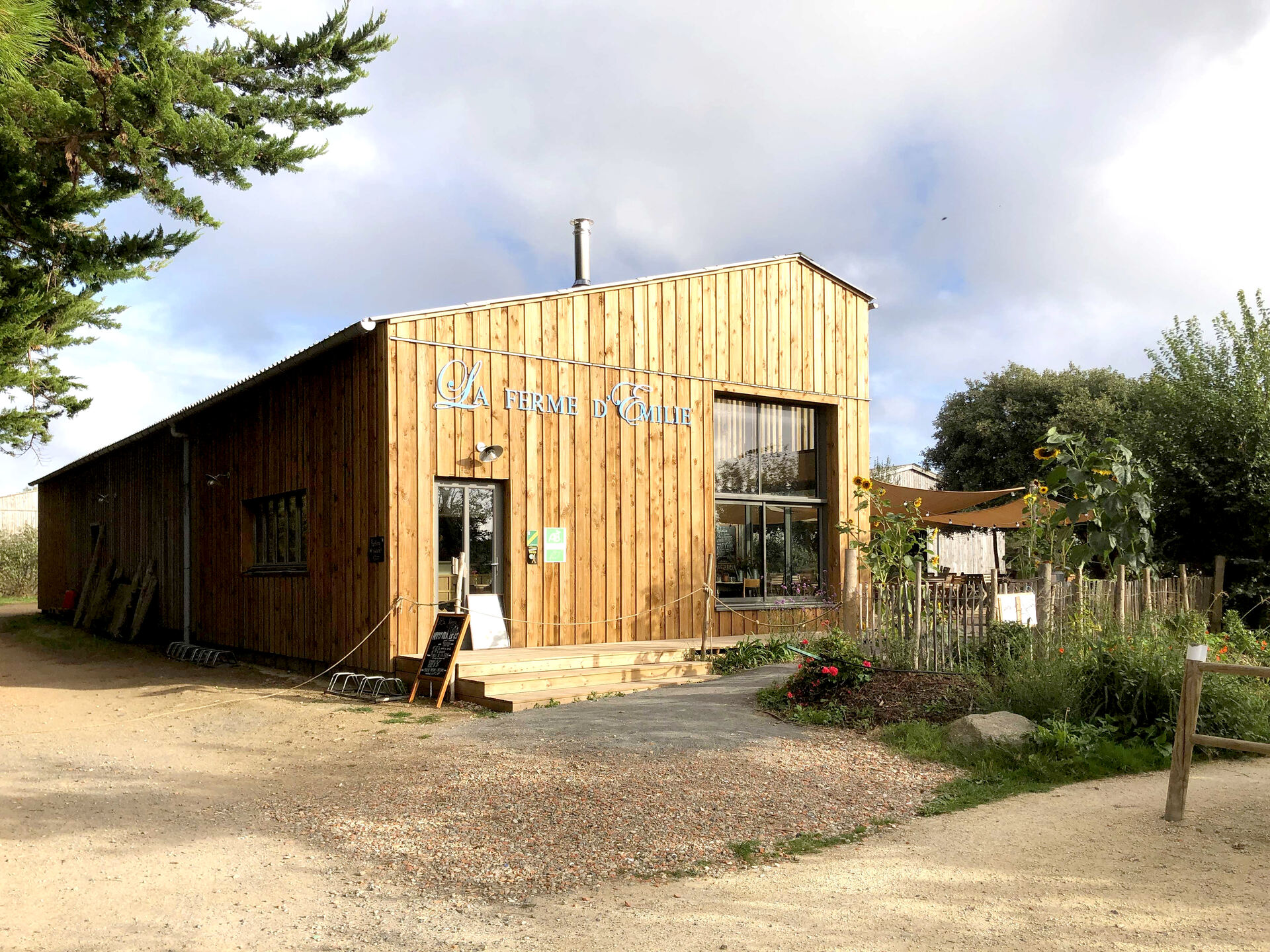 La ferme d'Emilie, restaurant au bord de la campagne, Île d'Yeu